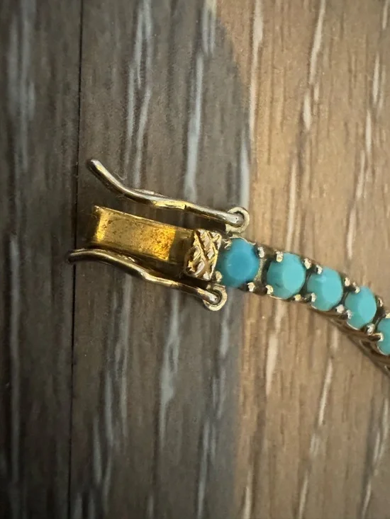 Joan Rivers vintage faux turquoise tennis bracelet in gold tone - Picture 3 of 7